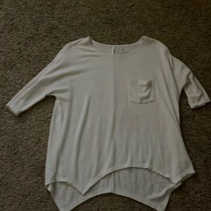 flowy white top mid sleeves